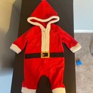 Carter’s Santa onesie with Hood. Size:3M